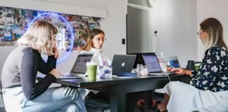 Features-That-Create-the-Best-Digital-Marketing-Agency-on-lightningidea