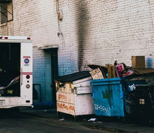Dumpster-Do's-and-Don'ts-Essential-Guidelines-for-Responsible-Waste-Disposal-on-lightningidea