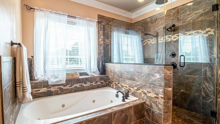 What Small Bathroom With Shower And Bathtub Designs Maximize Space And Comfort Effectively on lightningidea